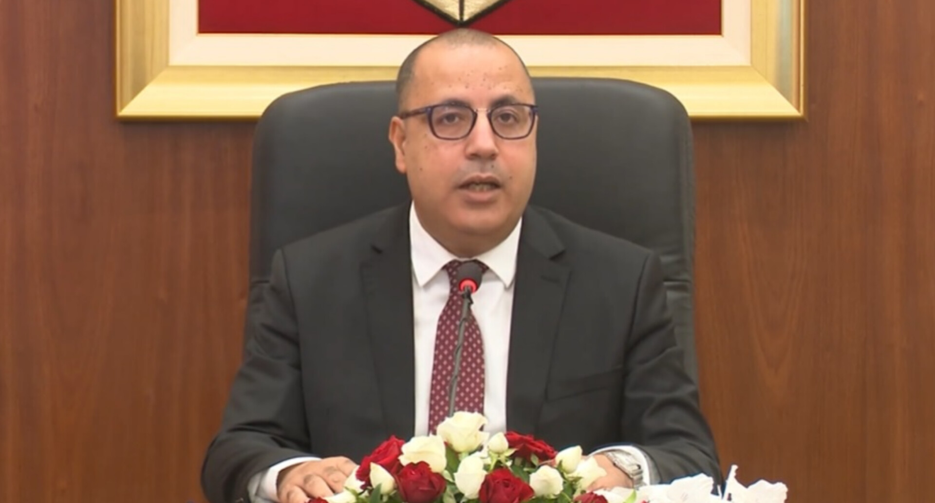 هشام المشيشي يعود للواجهة ويوجه أول رسالة للتونسيين بعد سنوات من الغياب 1 InShot 20250510 142632972